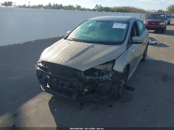 1FADP3K21GL356243 2016 FORD FOCUS - Image 2
