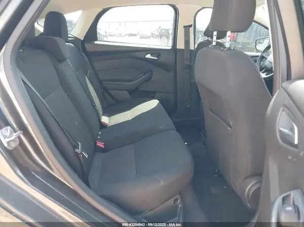 1FADP3K21GL356369 2016 FORD FOCUS - Image 8