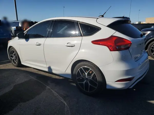 1FADP3K21GL356453 2016 FORD FOCUS - Image 2