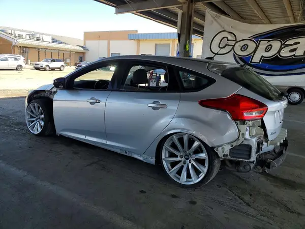 1FADP3K21GL380400 2016 FORD FOCUS - Image 2