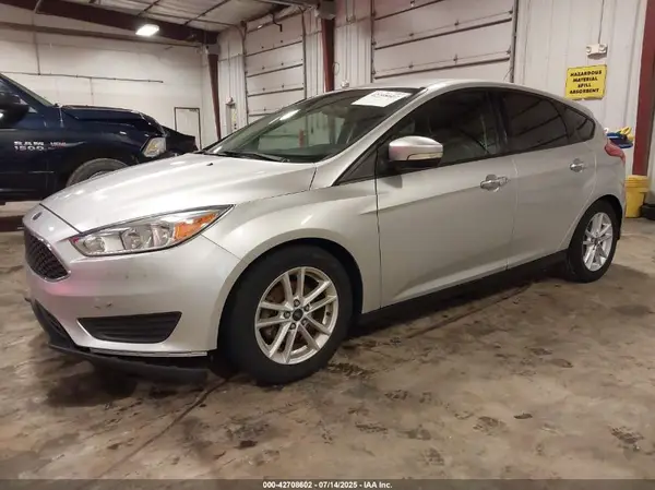 1FADP3K21GL389372 2016 FORD FOCUS - Image 2