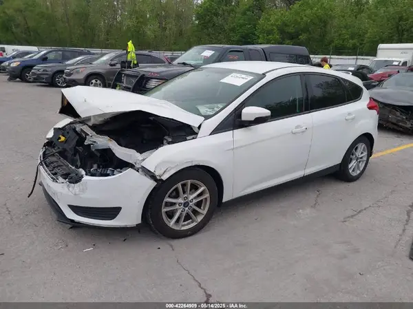 1FADP3K21HL233138 2017 FORD FOCUS - Image 2