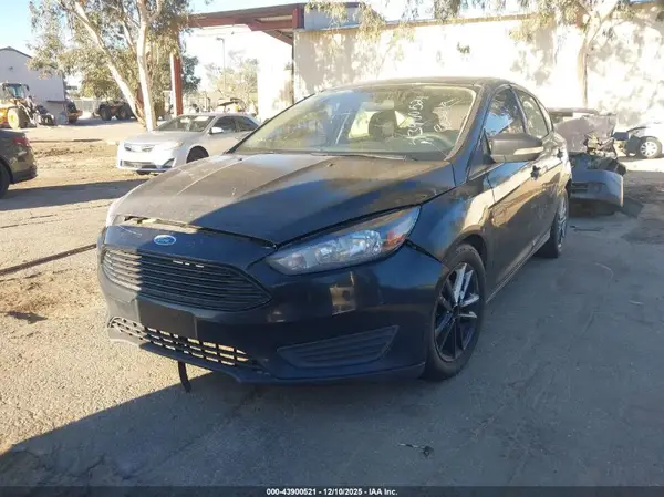 1FADP3K21HL246830 2017 FORD FOCUS - Image 2