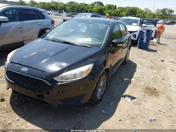1FADP3K21HL247301 2017 FORD FOCUS - Image 2