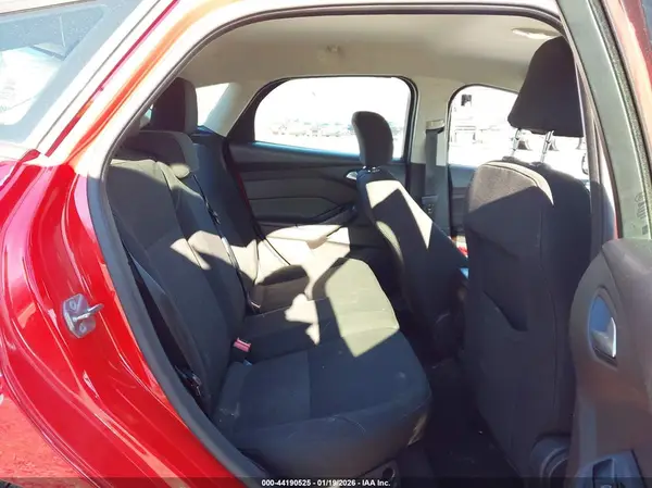 1FADP3K21HL267340 2017 FORD FOCUS - Image 8
