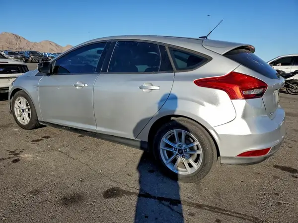 1FADP3K21HL271601 2017 FORD FOCUS - Image 2