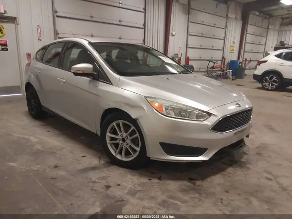 1FADP3K21HL278743 2017 FORD FOCUS - Image 1