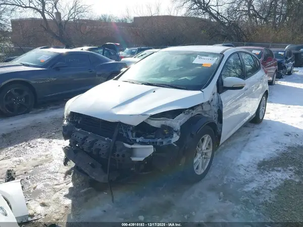 1FADP3K21HL280167 2017 FORD FOCUS - Image 2