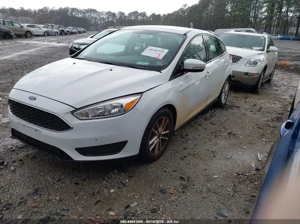 1FADP3K21HL294599 2017 FORD FOCUS - Image 2