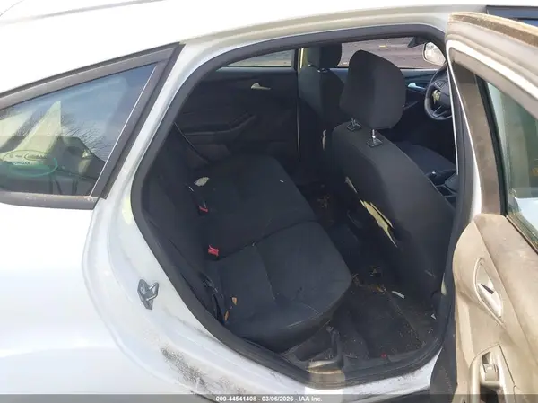 1FADP3K21HL294599 2017 FORD FOCUS - Image 8