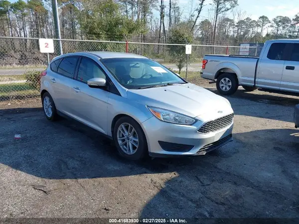 1FADP3K21HL302023 2017 FORD FOCUS - Image 1