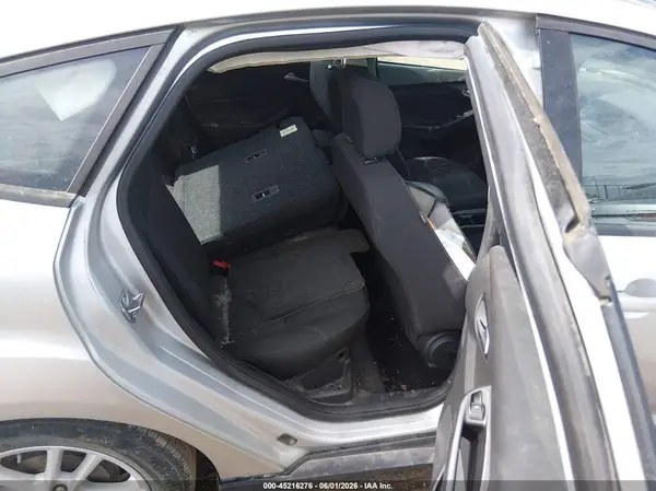 1FADP3K21HL309246 2017 FORD FOCUS - Image 8