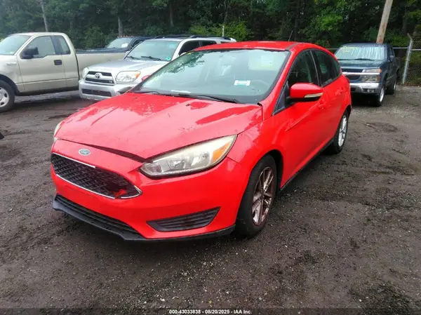 1FADP3K21HL317685 2017 FORD FOCUS - Image 2