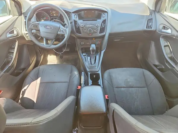 1FADP3K21HL318335 2017 FORD FOCUS - Image 8