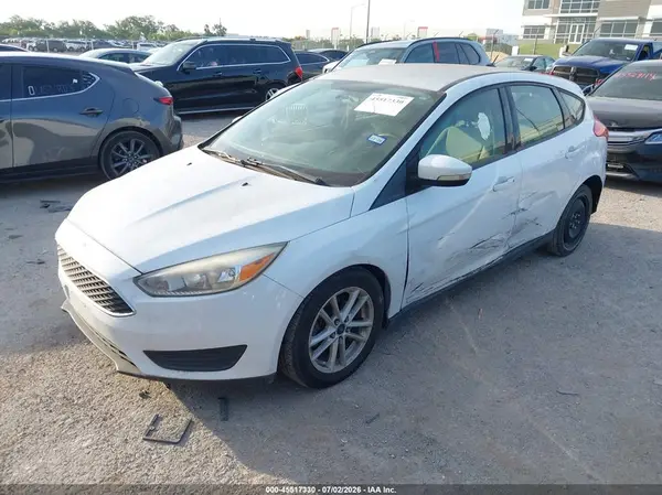 1FADP3K21HL319615 2017 FORD FOCUS - Image 2