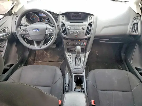 1FADP3K21HL324748 2017 FORD FOCUS - Image 8