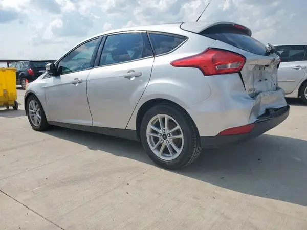 1FADP3K21HL328458 2017 FORD FOCUS - Image 2
