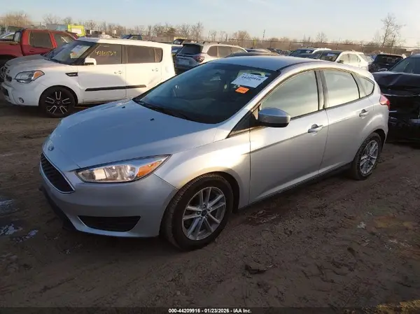 1FADP3K21JL206415 2018 FORD FOCUS - Image 2