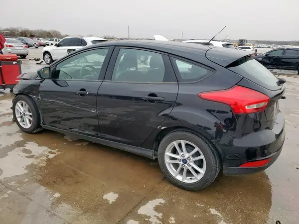 1FADP3K21JL229631 2018 FORD FOCUS - Image 2