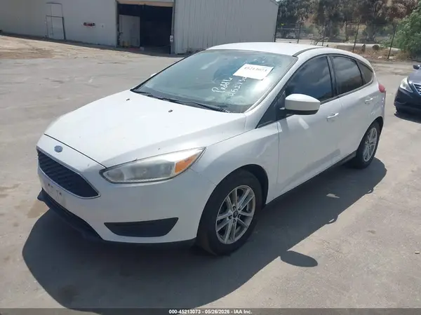 1FADP3K21JL230617 2018 FORD FOCUS - Image 2