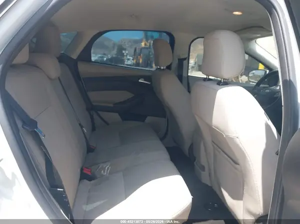 1FADP3K21JL230617 2018 FORD FOCUS - Image 8