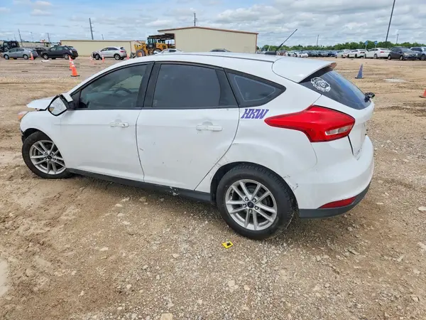 1FADP3K21JL231489 2018 FORD FOCUS - Image 2