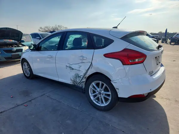 1FADP3K21JL236000 2018 FORD FOCUS - Image 2