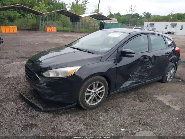 1FADP3K21JL238913 2018 FORD FOCUS - Image 2