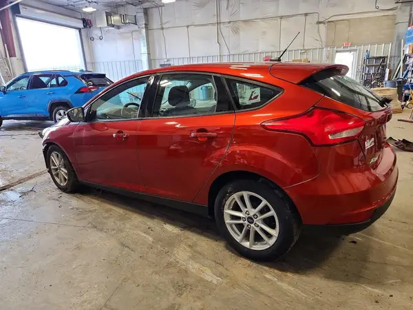 1FADP3K21JL239110 2018 FORD FOCUS - Image 2
