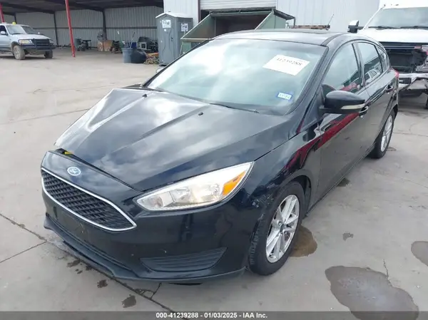 1FADP3K21JL240337 2018 FORD FOCUS - Image 2