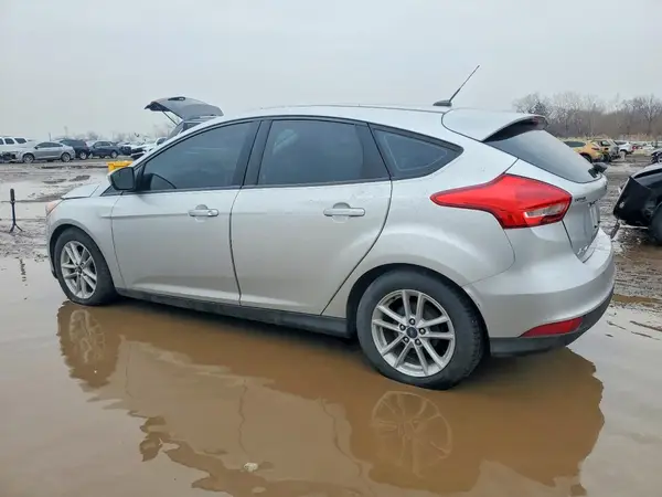 1FADP3K21JL267263 2018 FORD FOCUS - Image 2