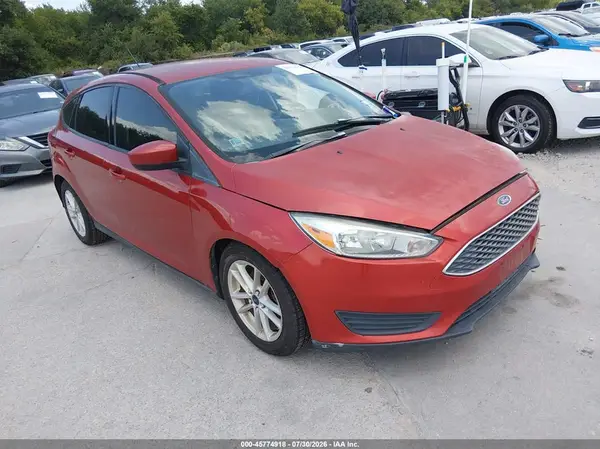 1FADP3K21JL269207 2018 FORD FOCUS - Image 1