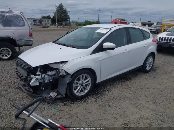 1FADP3K21JL279249 2018 FORD FOCUS - Image 2