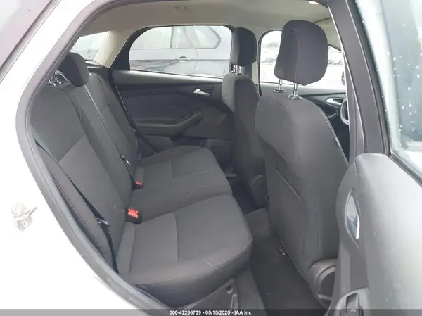 1FADP3K21JL279249 2018 FORD FOCUS - Image 8