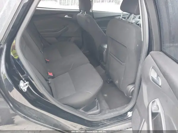 1FADP3K21JL288565 2018 FORD FOCUS - Image 8