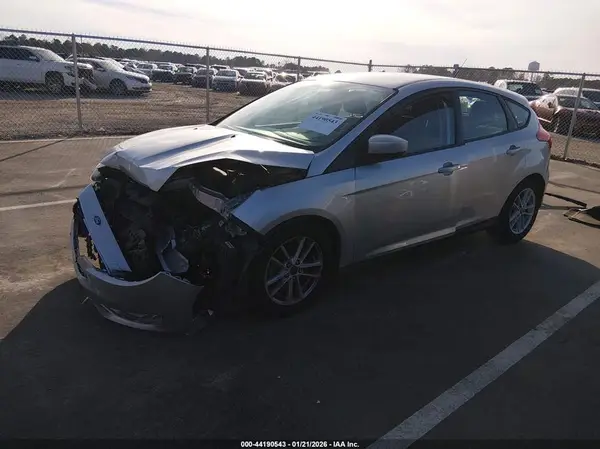 1FADP3K21JL291336 2018 FORD FOCUS - Image 2