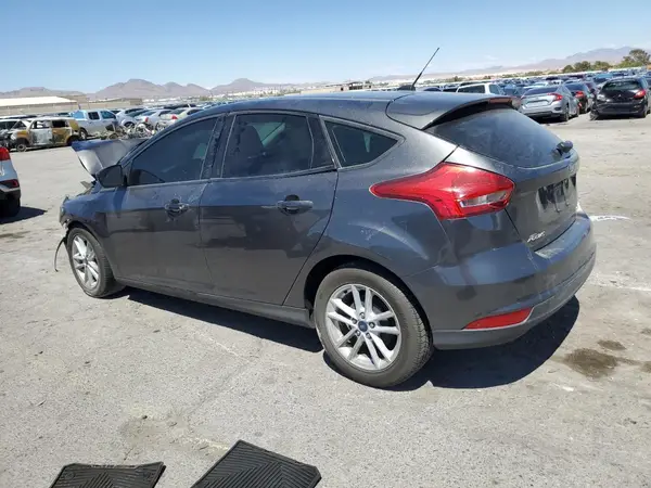 1FADP3K21JL297606 2018 FORD FOCUS - Image 2