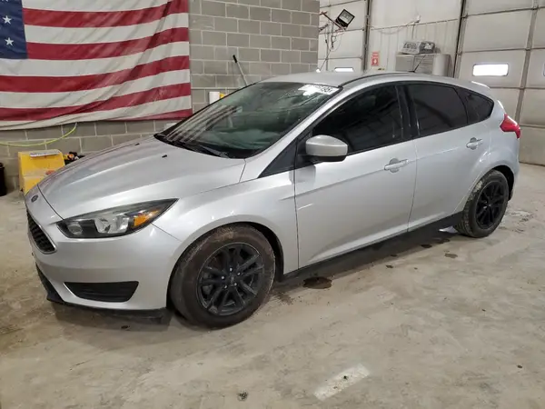 1FADP3K21JL302495 2018 FORD FOCUS - Image 1