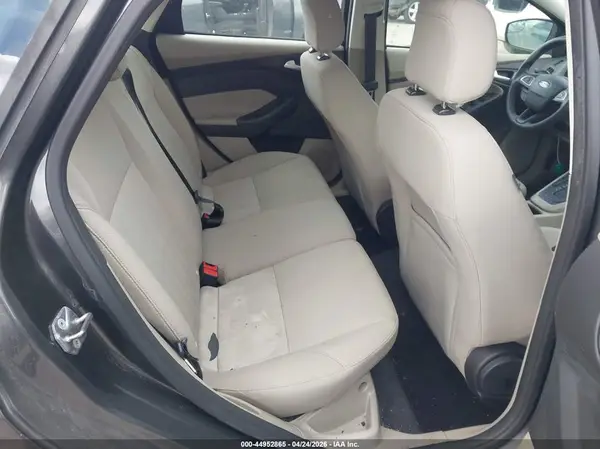 1FADP3K21JL308328 2018 FORD FOCUS - Image 8