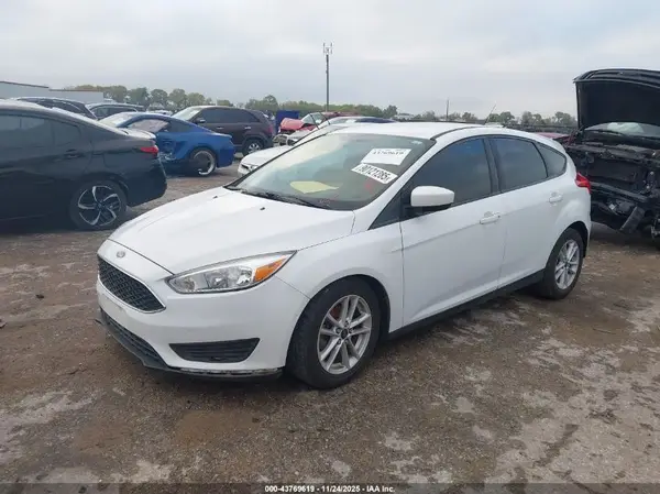 1FADP3K21JL311133 2018 FORD FOCUS - Image 2