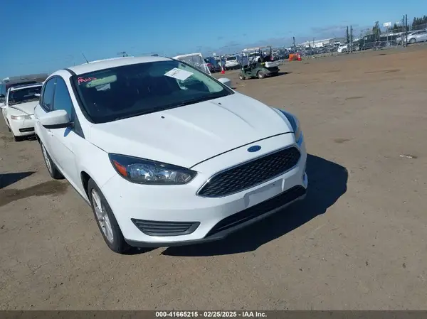 1FADP3K21JL313657 2018 FORD FOCUS - Image 1