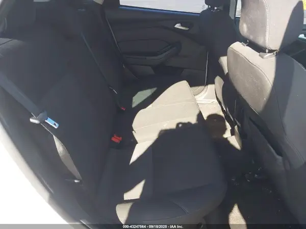 1FADP3K21JL315716 2018 FORD FOCUS - Image 8