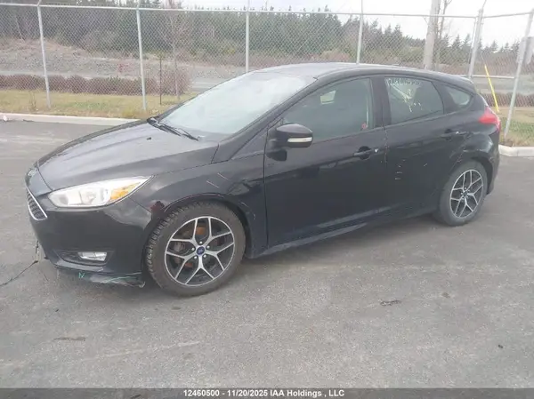 1FADP3K21JL317949 2018 FORD FOCUS - Image 2
