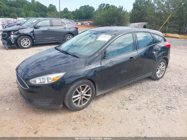 1FADP3K21JL318874 2018 FORD FOCUS - Image 2