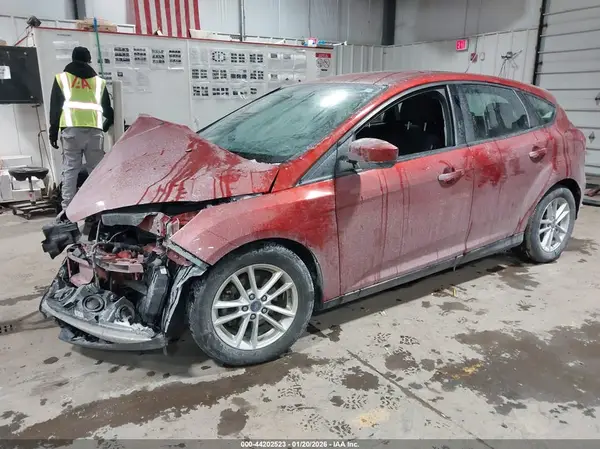 1FADP3K21JL330040 2018 FORD FOCUS - Image 2