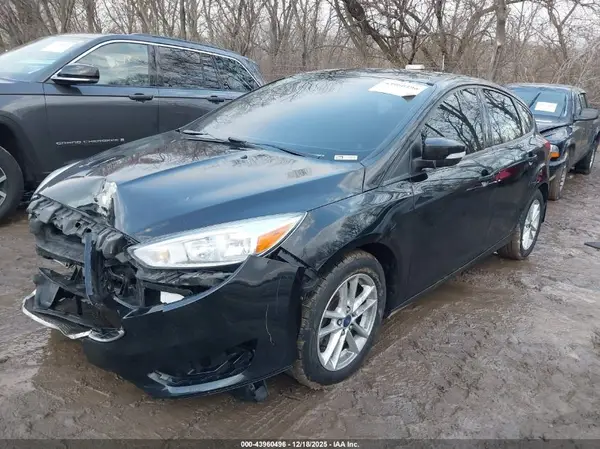 1FADP3K21JL332368 2018 FORD FOCUS - Image 2