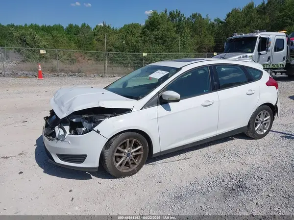 1FADP3K22GL213737 2016 FORD FOCUS - Image 2