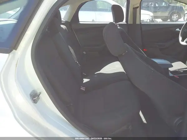 1FADP3K22GL213737 2016 FORD FOCUS - Image 8