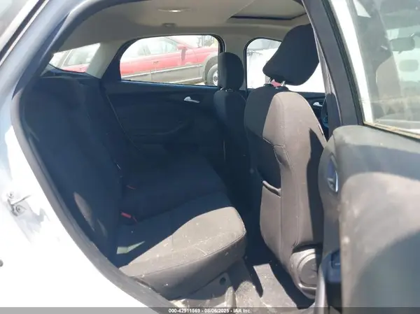 1FADP3K22GL213740 2016 FORD FOCUS - Image 8