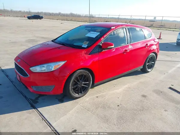 1FADP3K22GL239321 2016 FORD FOCUS - Image 2